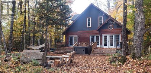 1040 Ski Ridge Trail, Dysart Et Al (Guilford), ON - Outdoor With Deck Patio Veranda