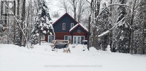 1040 Ski Ridge Trail, Dysart Et Al (Guilford), ON - Outdoor