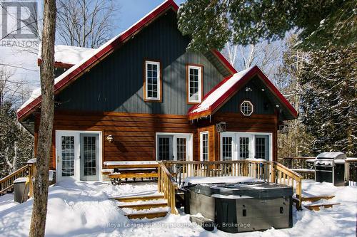 1040 Ski Ridge Trail, Dysart Et Al (Guilford), ON - Outdoor With Deck Patio Veranda