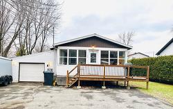 38 Rue Joseph-Albert-Morin  Saint-Jean-Sur-Richelieu, QC J2X 5S1