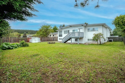 1579 Kenmore Rd, Saanich, BC 