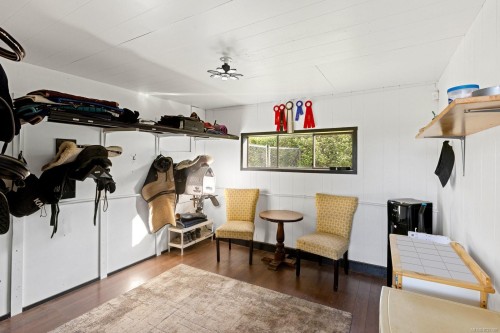 9775 West Saanich Rd, North Saanich, BC 