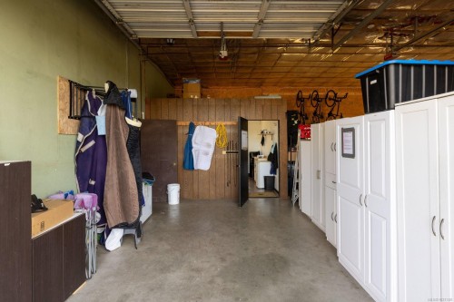 9775 West Saanich Rd, North Saanich, BC 