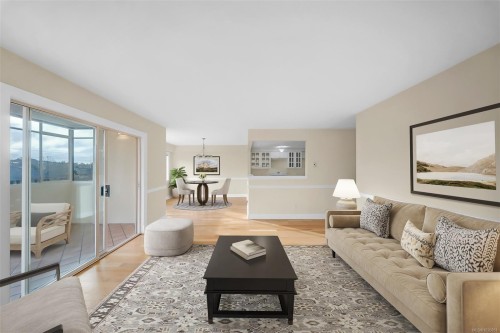 405-420 Linden Ave, Victoria, BC - Indoor Photo Showing Living Room