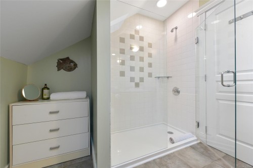 1-1515 Camosun St, Victoria, BC 