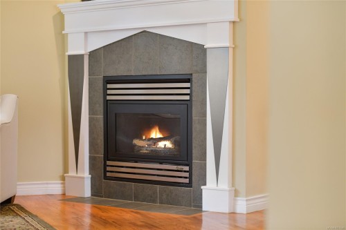 1-1515 Camosun St, Victoria, BC 