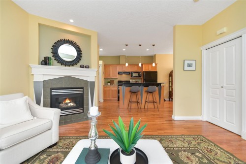 1-1515 Camosun St, Victoria, BC 