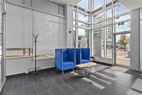 105-1090 Johnson St, Victoria, BC 