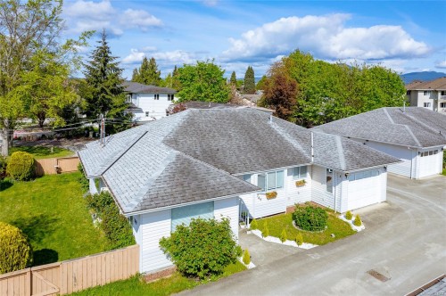 749 Marchmont Rd, Duncan, BC 