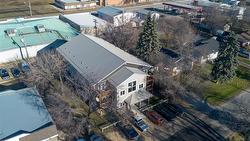 2-139 1st ST  Niverville, MB R0A 1E0