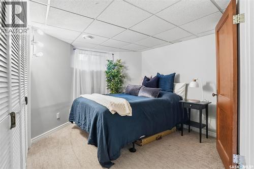 702 Queen Street, Saskatoon, SK - Indoor Photo Showing Bedroom