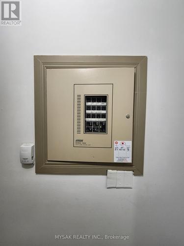 50 Dundonald Street, Toronto, ON - 