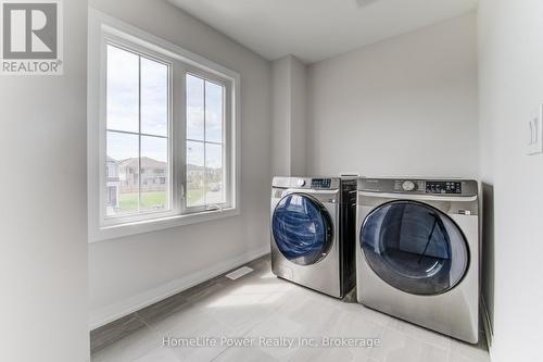 104 Blacklock Street, Cambridge, ON - Indoor Photo Showing Laundry Room