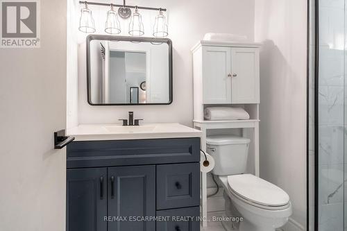 7575 Milburough Line, Milton, ON - Indoor Photo Showing Bathroom