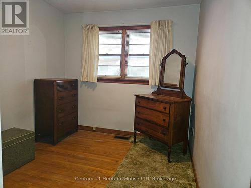 6558 Oneil Street, Niagara Falls (Stamford), ON - Indoor