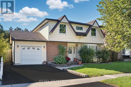 909 HARDING STREET  Whitby (Downtown Whitby), ON L1N 1Y6