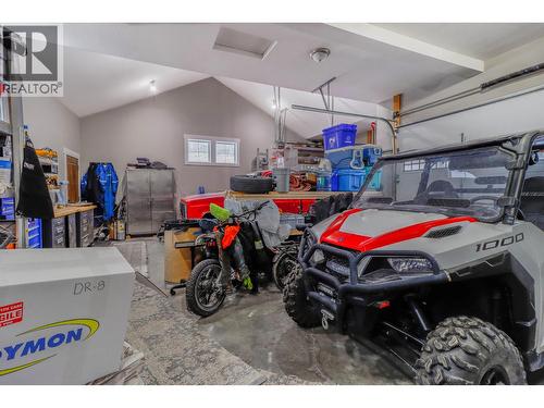 1509 Mount Royal Ridge, Cranbrook, BC - Indoor Photo Showing Garage