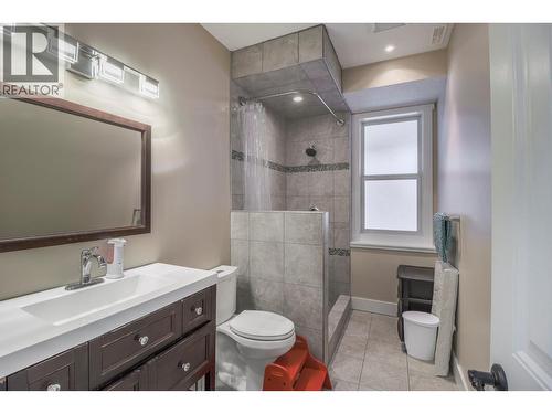 1509 Mount Royal Ridge, Cranbrook, BC - Indoor Photo Showing Bathroom
