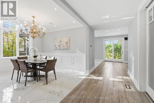 271 Oakhill Road, Mississauga, ON - Indoor Photo Showing Dining Room