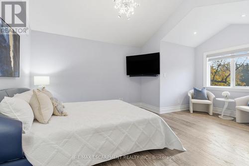 271 Oakhill Road, Mississauga, ON - Indoor Photo Showing Bedroom