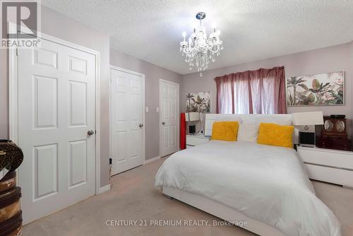 7 - 460 Woodmount Drive, Oshawa, ON - Indoor Photo Showing Bedroom