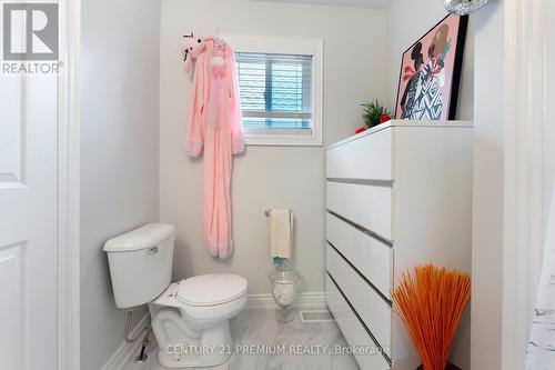 7 - 460 Woodmount Drive, Oshawa, ON - Indoor Photo Showing Bathroom