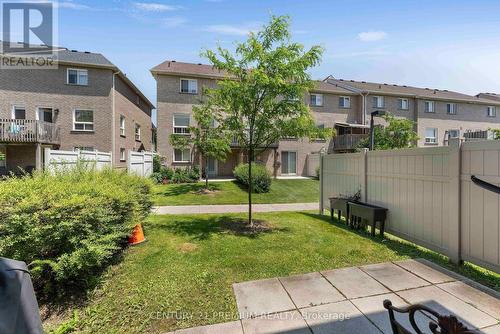 7 - 460 Woodmount Drive, Oshawa, ON - Outdoor