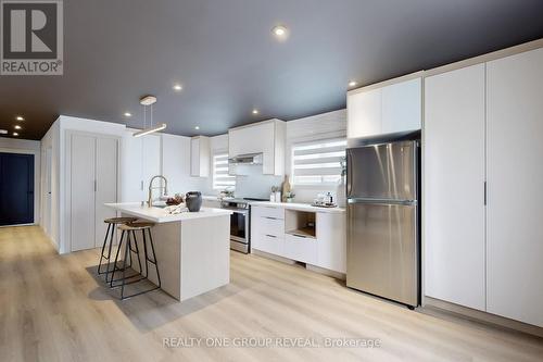 Upper - 739 Annland Street, Pickering, ON - Indoor Photo Showing Kitchen