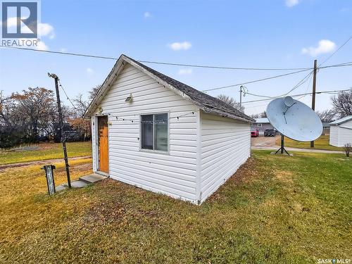 152 & 162 3Rd Avenue W, Central Butte, SK - Outdoor