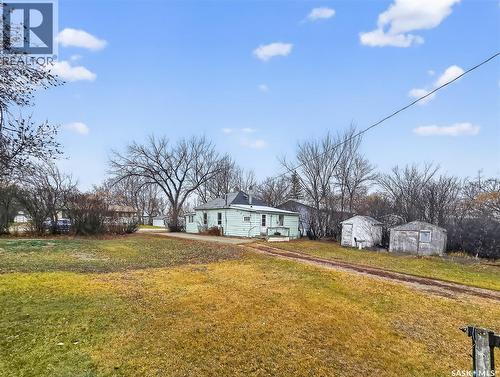 152 & 162 3Rd Avenue W, Central Butte, SK - Outdoor