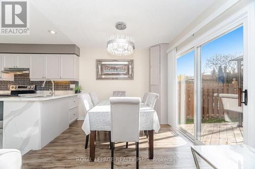 35 Jerry Drive, Cambridge, ON - Indoor Photo Showing Dining Room