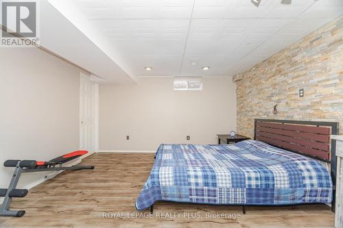 35 Jerry Drive, Cambridge, ON - Indoor Photo Showing Bedroom