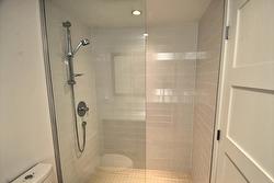 Ensuite bathroom - 
