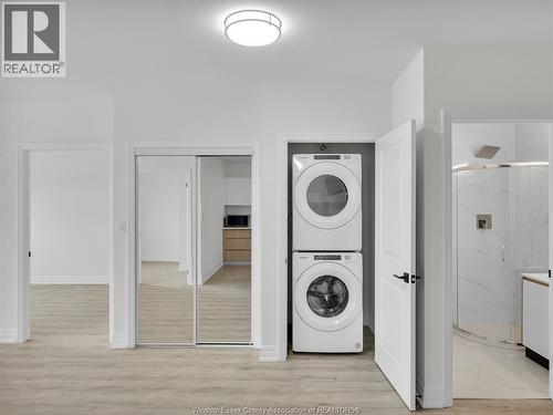 7337 Meo Boulevard Unit# 415, Lasalle, ON - Indoor Photo Showing Laundry Room