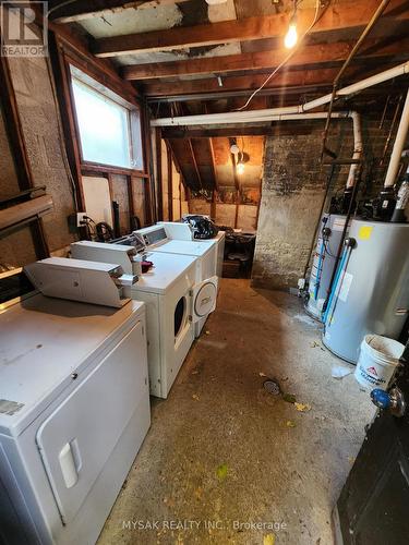 52 Dundonald Street, Toronto, ON - Indoor