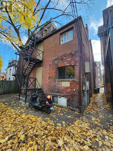 52 Dundonald Street, Toronto, ON - Outdoor