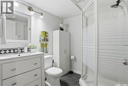 1804 Wilson Crescent, Saskatoon, SK - Indoor Photo Showing Bathroom