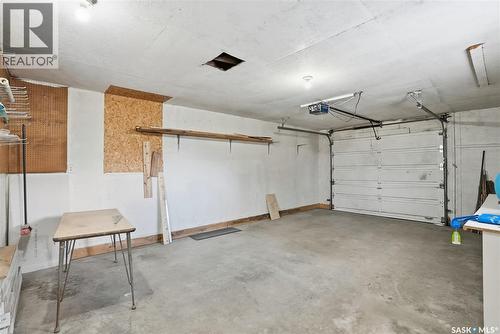 1804 Wilson Crescent, Saskatoon, SK - Indoor Photo Showing Garage