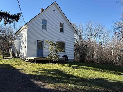 19 Ash Road, Thorburn, NS 