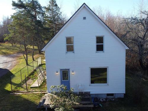 19 Ash Road, Thorburn, NS 