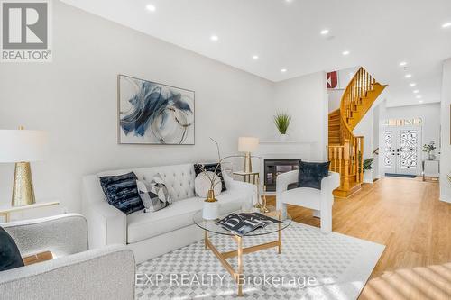 15 Freesia Road, Brampton, ON - Indoor Photo Showing Living Room