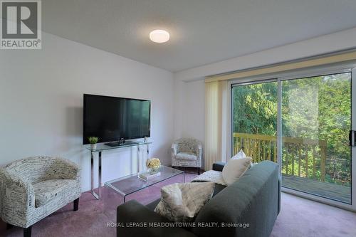 15 - 1285 Bristol Road W, Mississauga, ON - Indoor Photo Showing Living Room