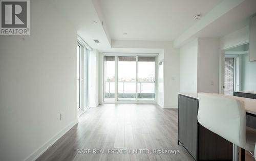330 - 215 Lakeshore Road W, Mississauga, ON - Indoor Photo Showing Other Room