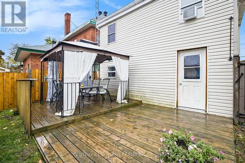 17 Elmsley Street, Smiths Falls, ON - Outdoor With Deck Patio Veranda With Exterior