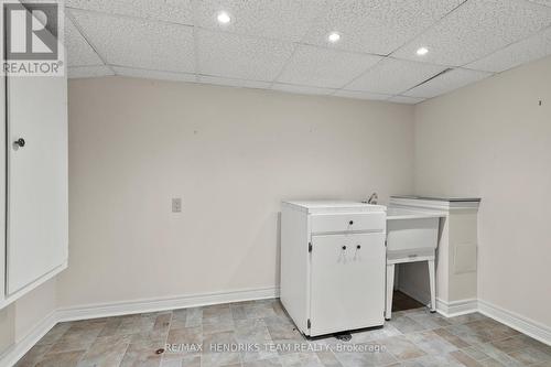 704 Vine Street, St. Catharines (Lakeshore), ON - Indoor Photo Showing Other Room