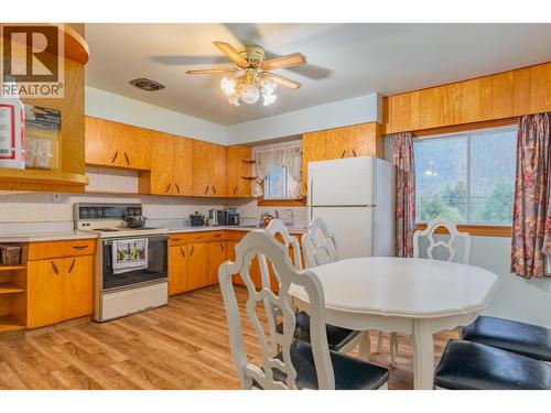 1473 3A Highway, Castlegar, BC - Indoor