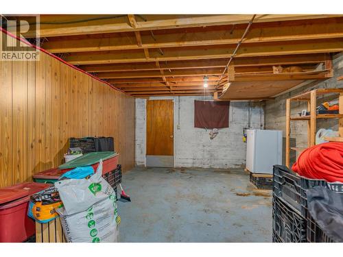 1473 3A Highway, Castlegar, BC - Indoor Photo Showing Basement
