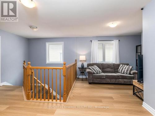 634 Moorpark Avenue, Ottawa, ON - Indoor