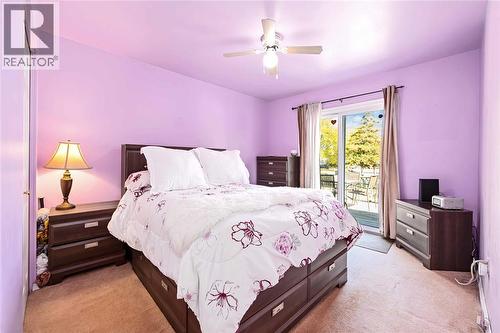 828 Assiniboine Crescent, Sarnia, ON - Indoor Photo Showing Bedroom