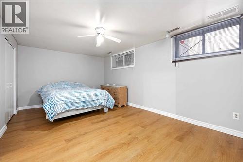 828 Assiniboine Crescent, Sarnia, ON - Indoor Photo Showing Bedroom